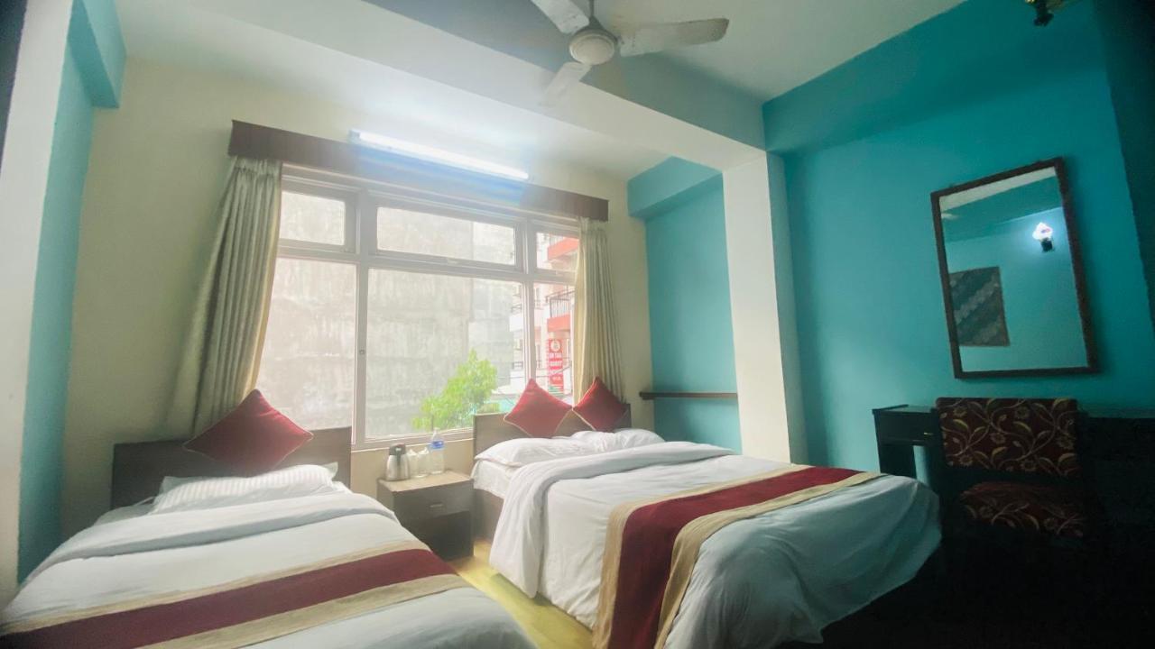 Hotel Discovery Inn Katmandu Zewnętrze zdjęcie