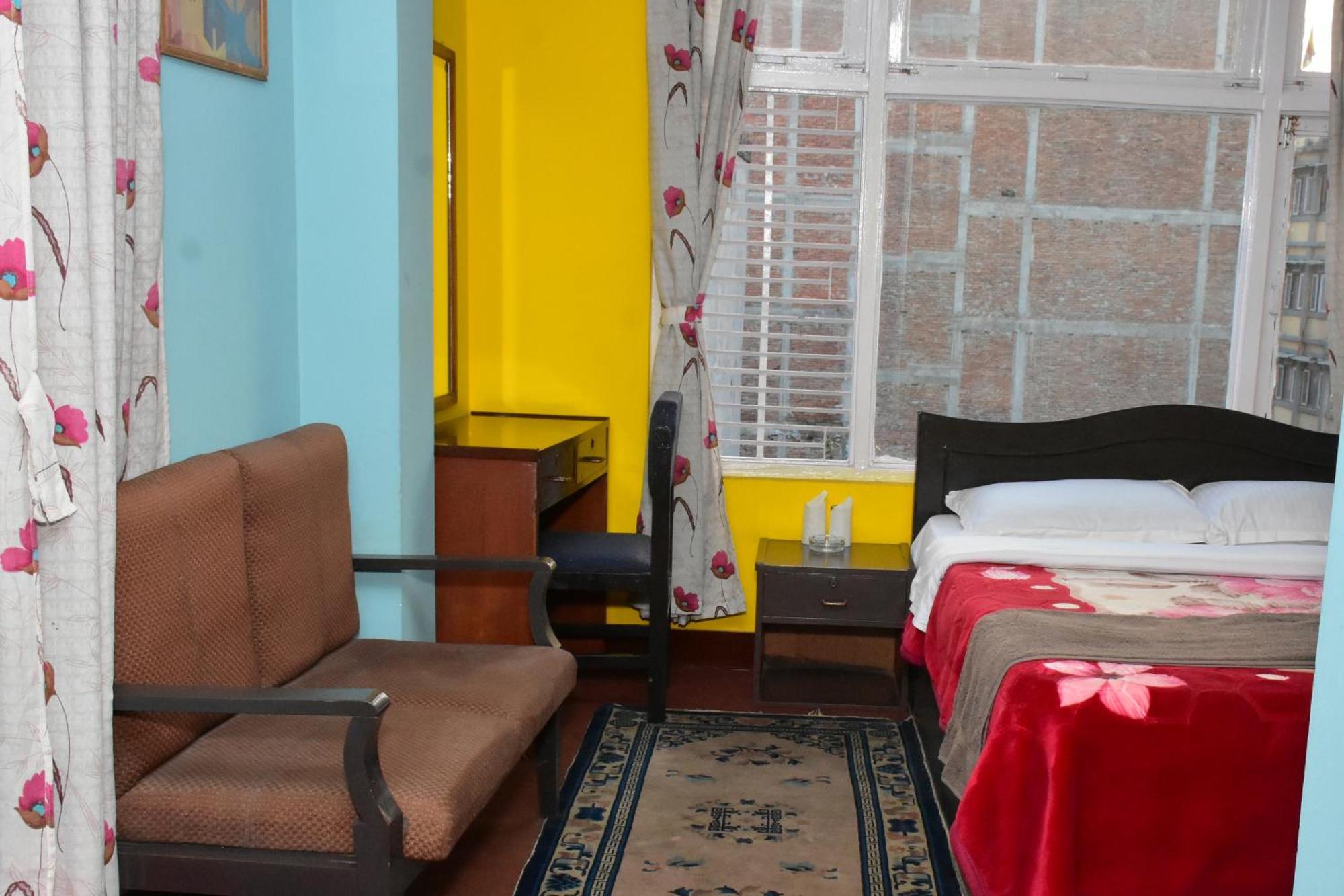 Hotel Discovery Inn Katmandu Zewnętrze zdjęcie