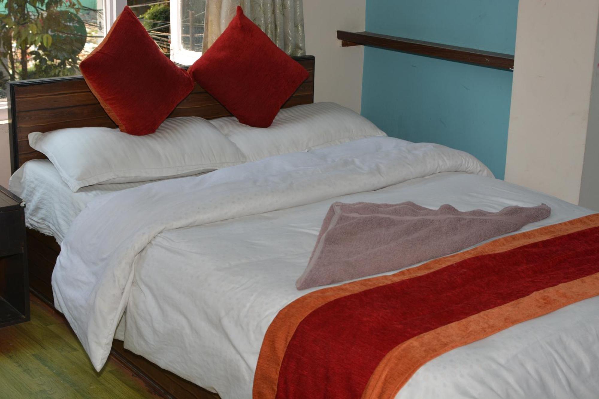 Hotel Discovery Inn Katmandu Zewnętrze zdjęcie