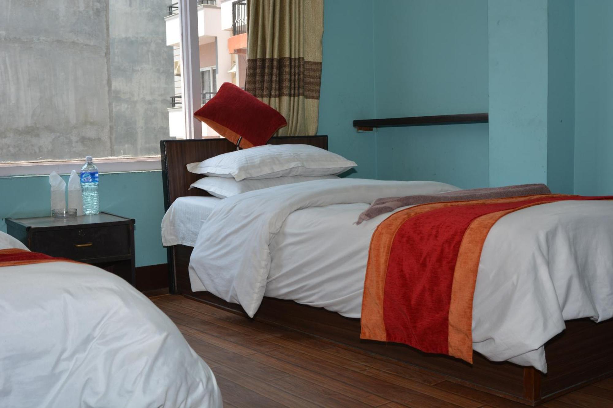 Hotel Discovery Inn Katmandu Zewnętrze zdjęcie