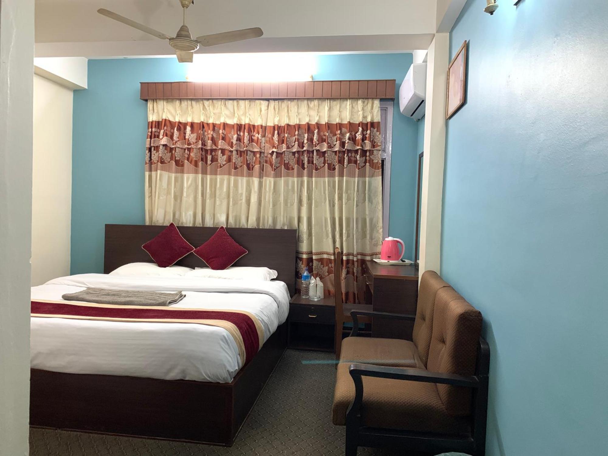 Hotel Discovery Inn Katmandu Zewnętrze zdjęcie
